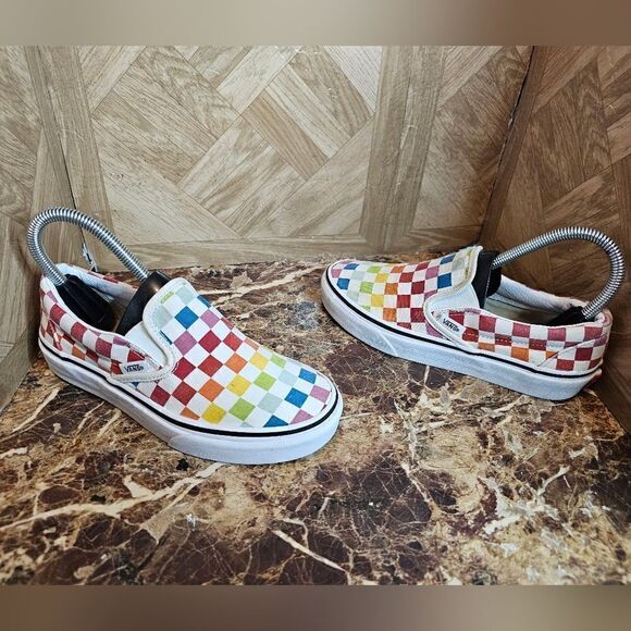 Vans women's Off The Wall slip-on   fashion shoes size 5.5.     124 - Picture 1 of 11